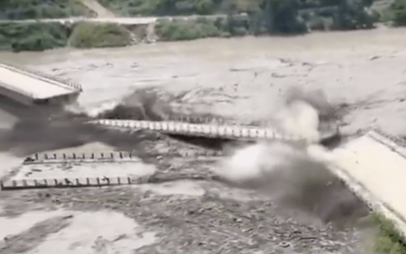 VIDEO: At least 168 people have died in Nepal floods. Over a thousand people are missing